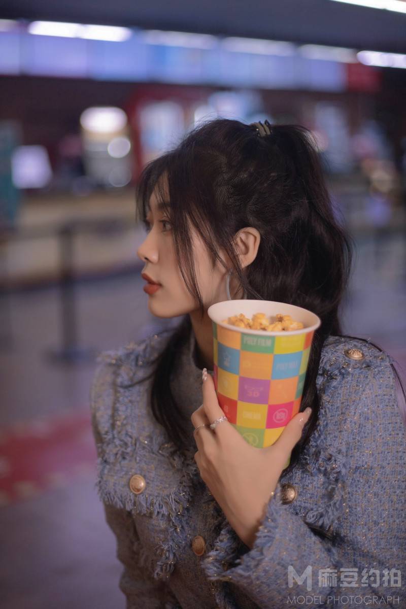 情绪模特