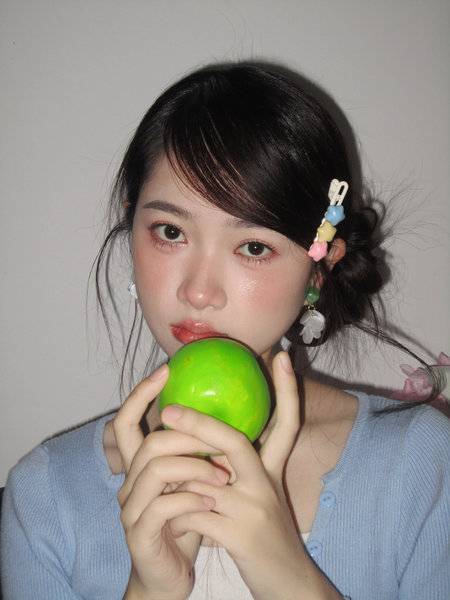 妆容模特