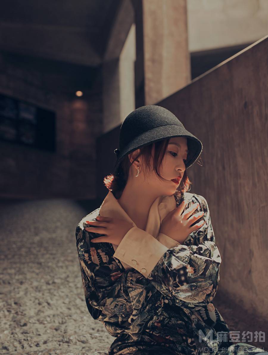 情绪模特