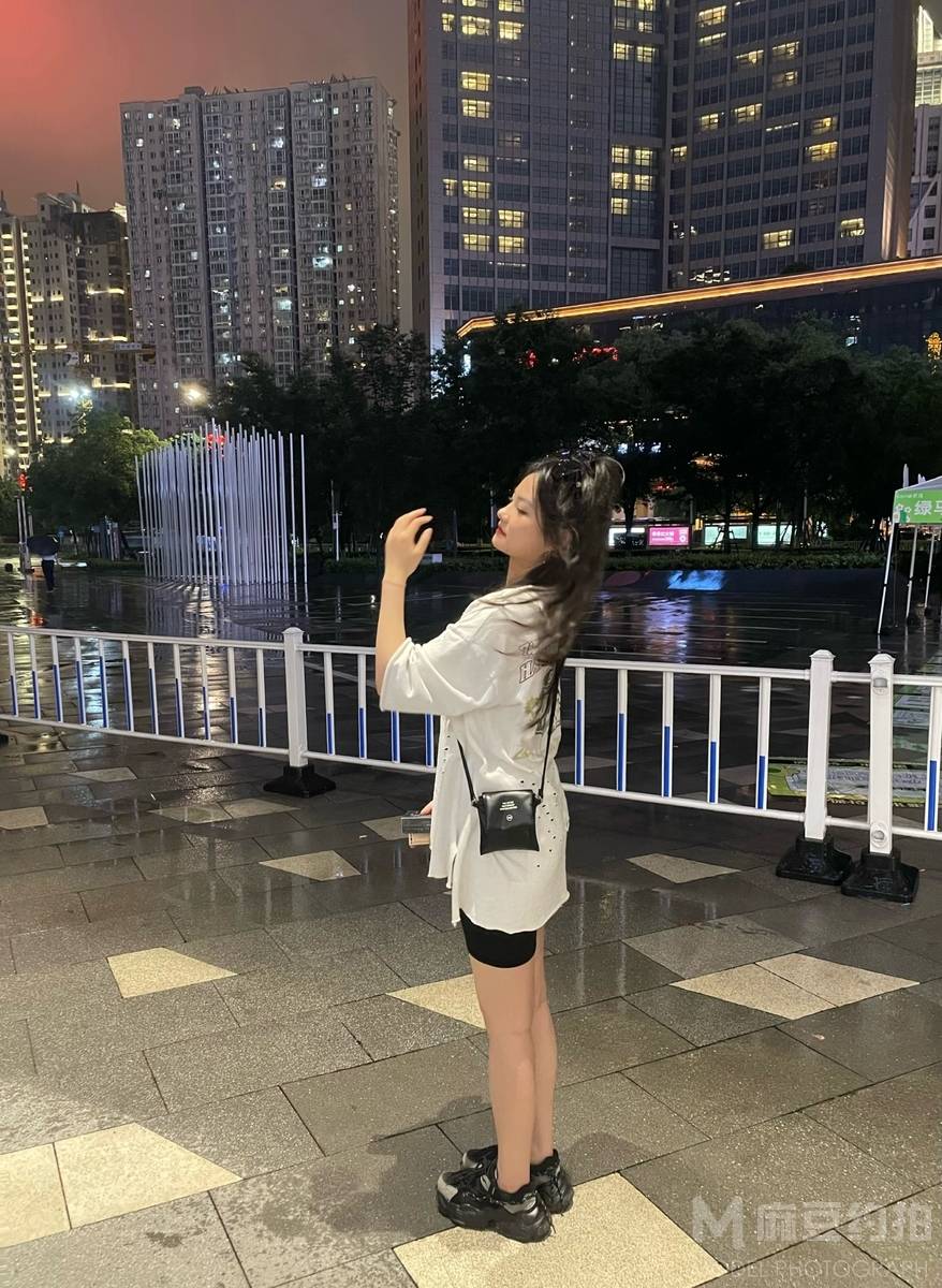 夜景模特