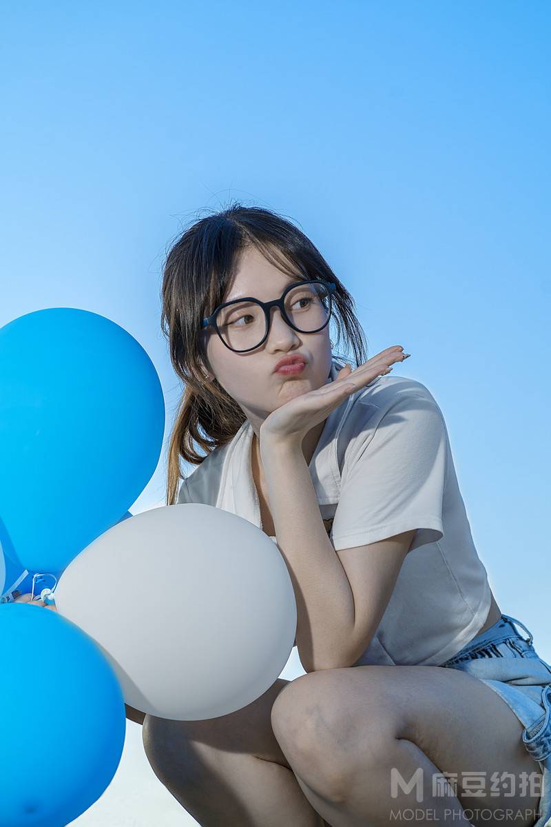 情绪模特