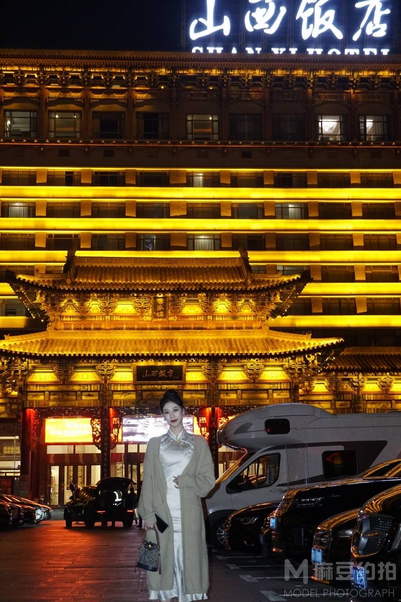 夜景模特