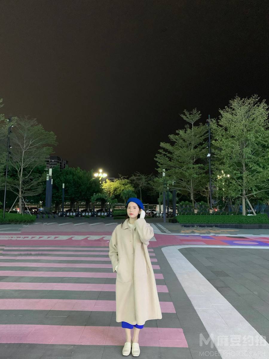 校园模特