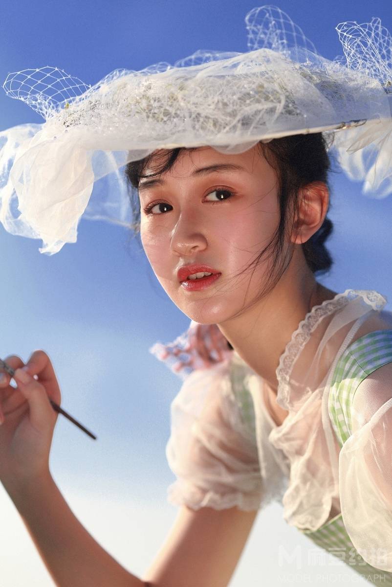 校园模特