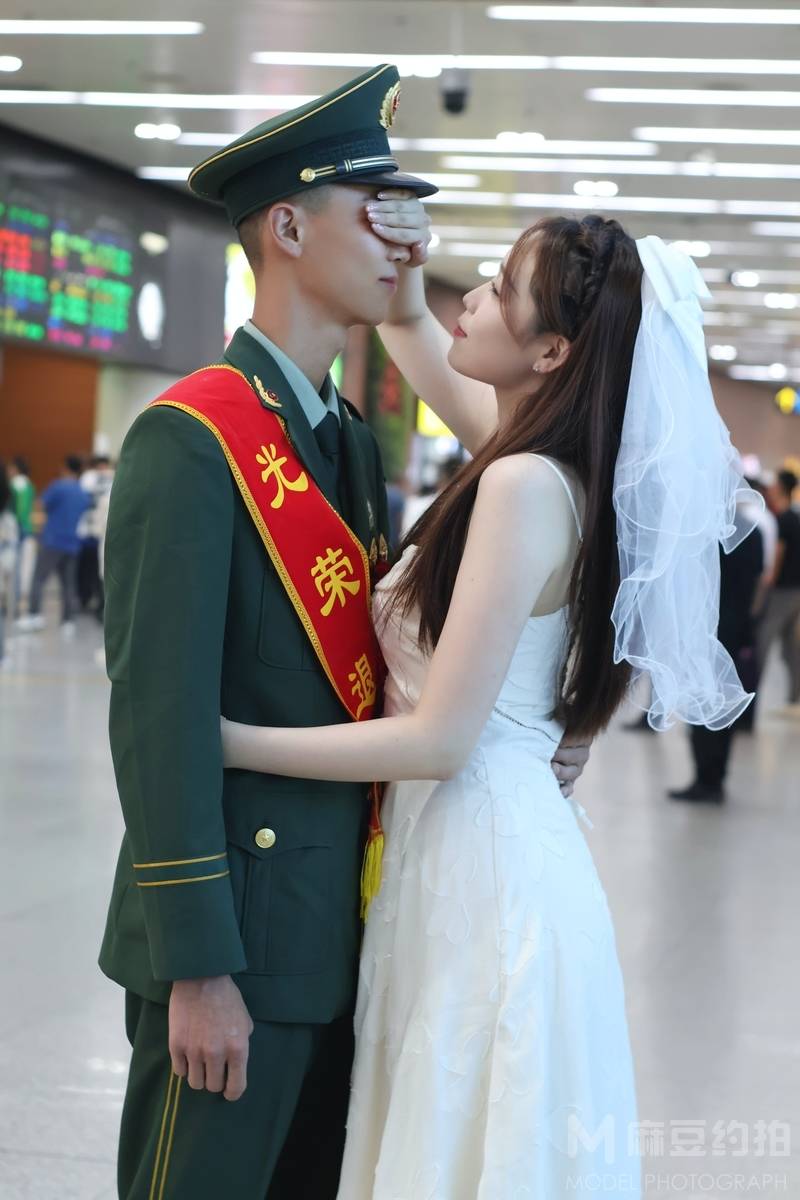 情侣模特