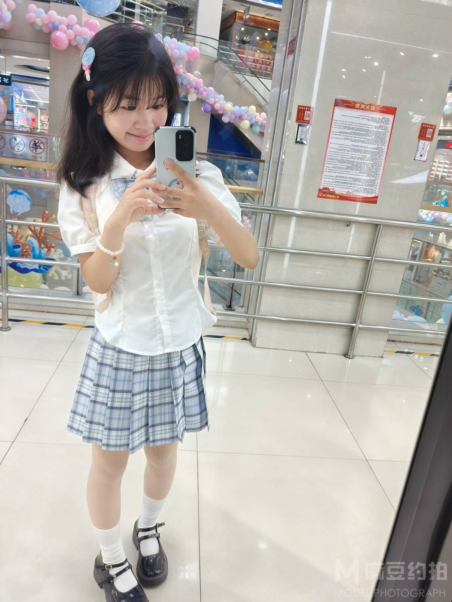 校园模特