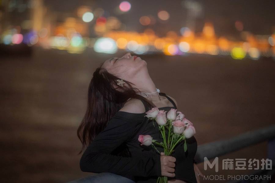 夜景模特