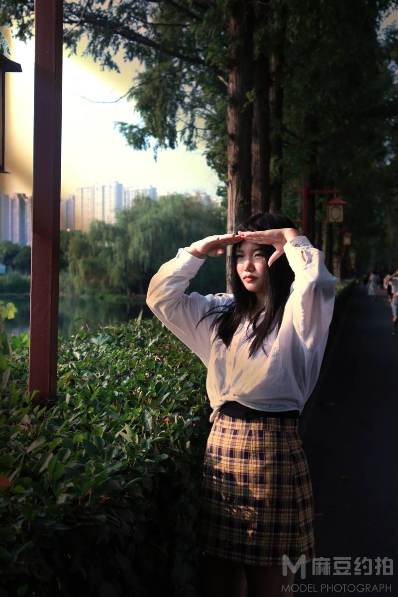 校园模特