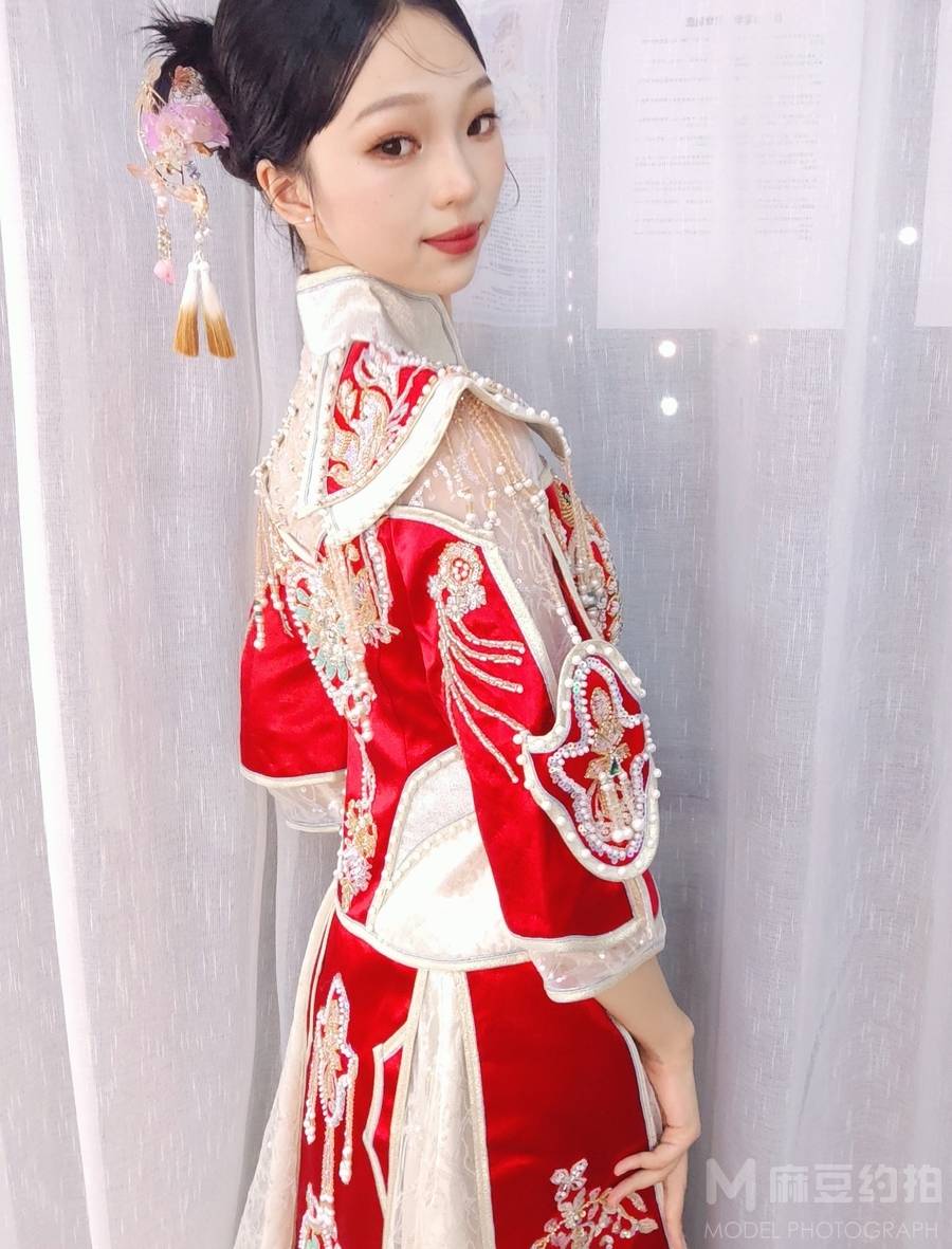 妆容模特