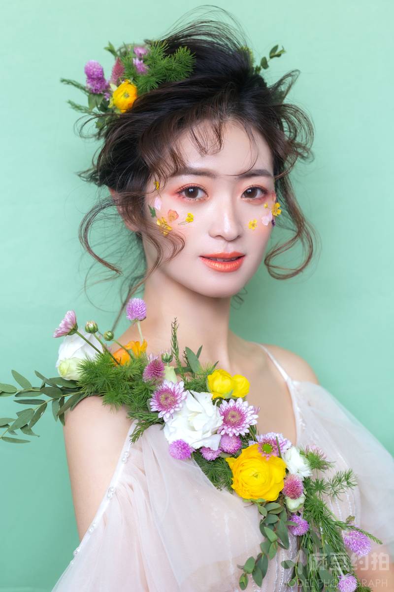 妆容模特