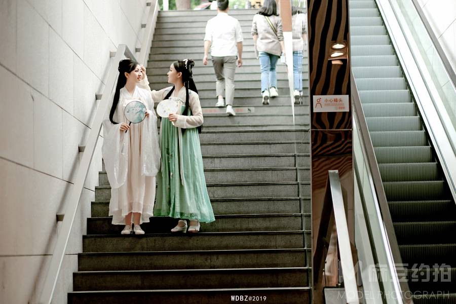 汉服模特