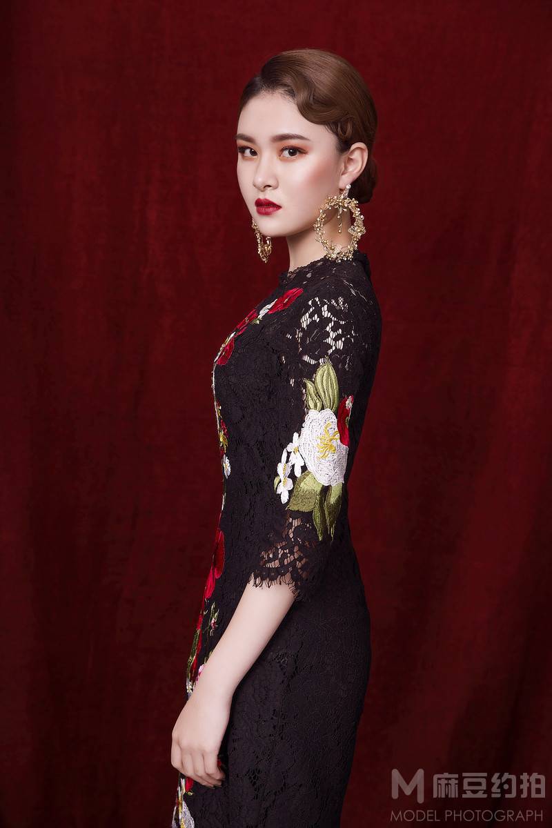 妆容模特