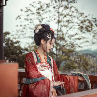 汉服模特