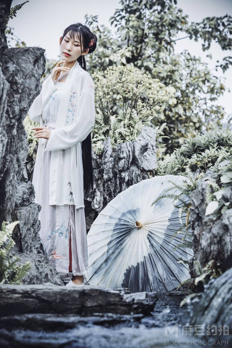 汉服模特