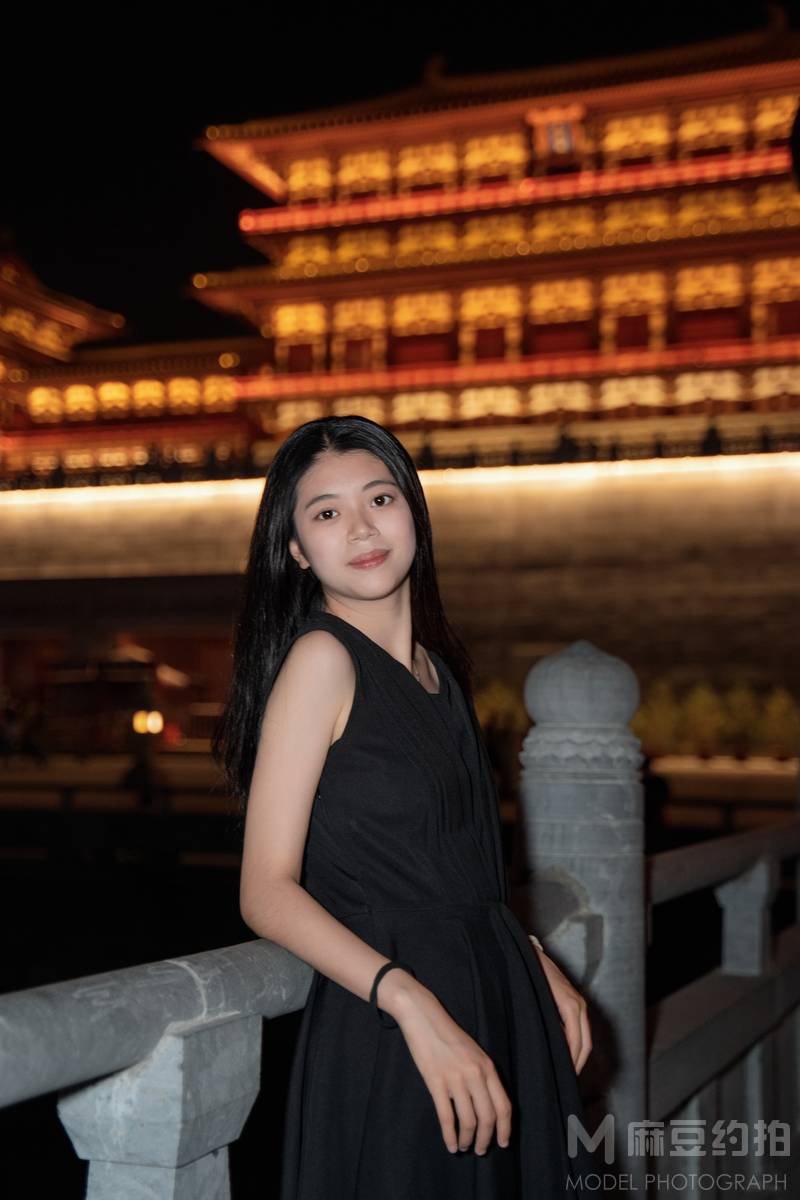 校园模特