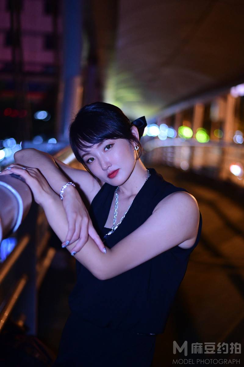 夜景模特