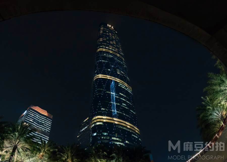 夜景模特