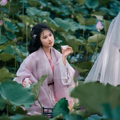 汉服模特