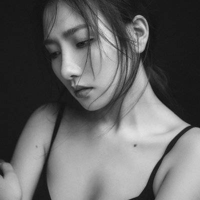 黑白模特