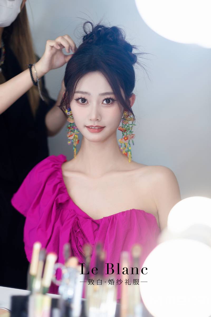 妆容模特