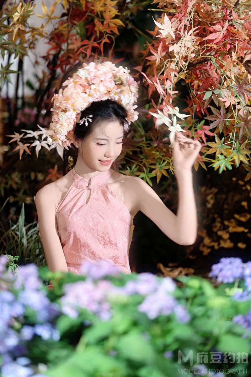 情绪模特