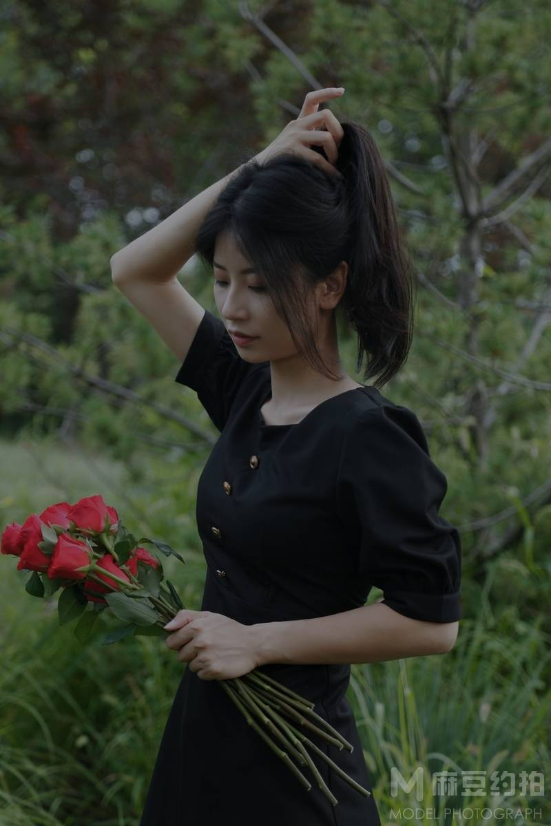 情绪模特