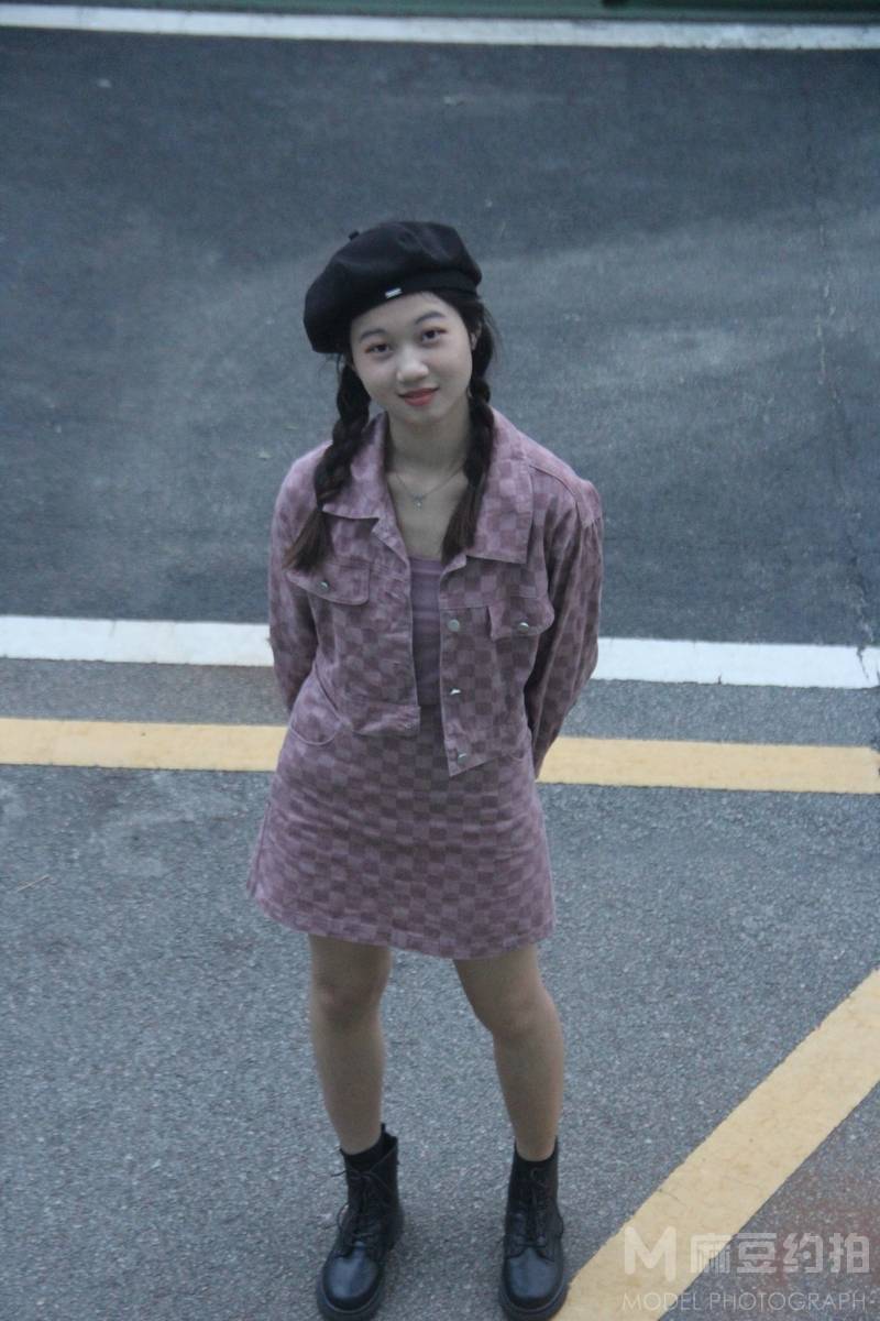 校园模特