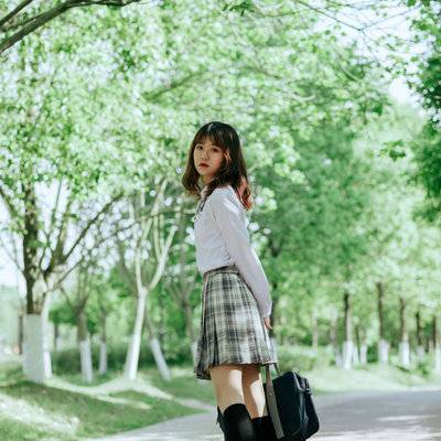 校园模特