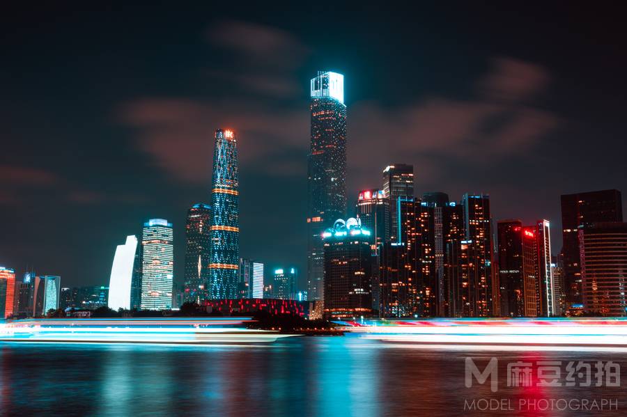 夜景模特