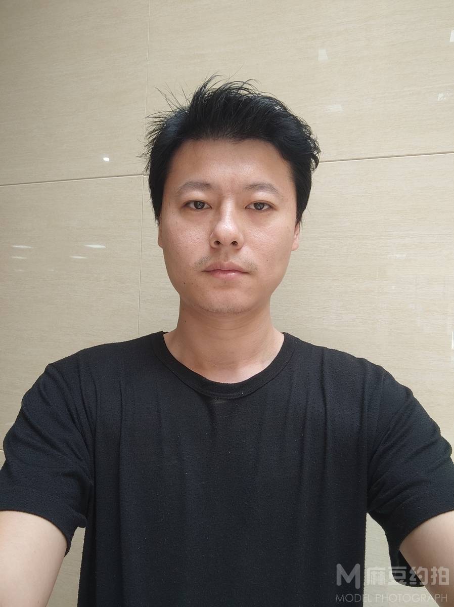 纪实模特