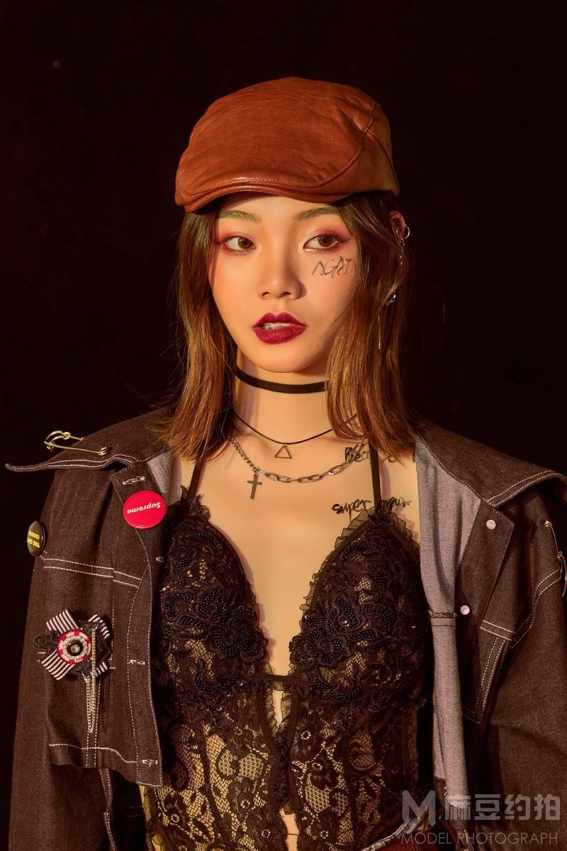 暗黑模特