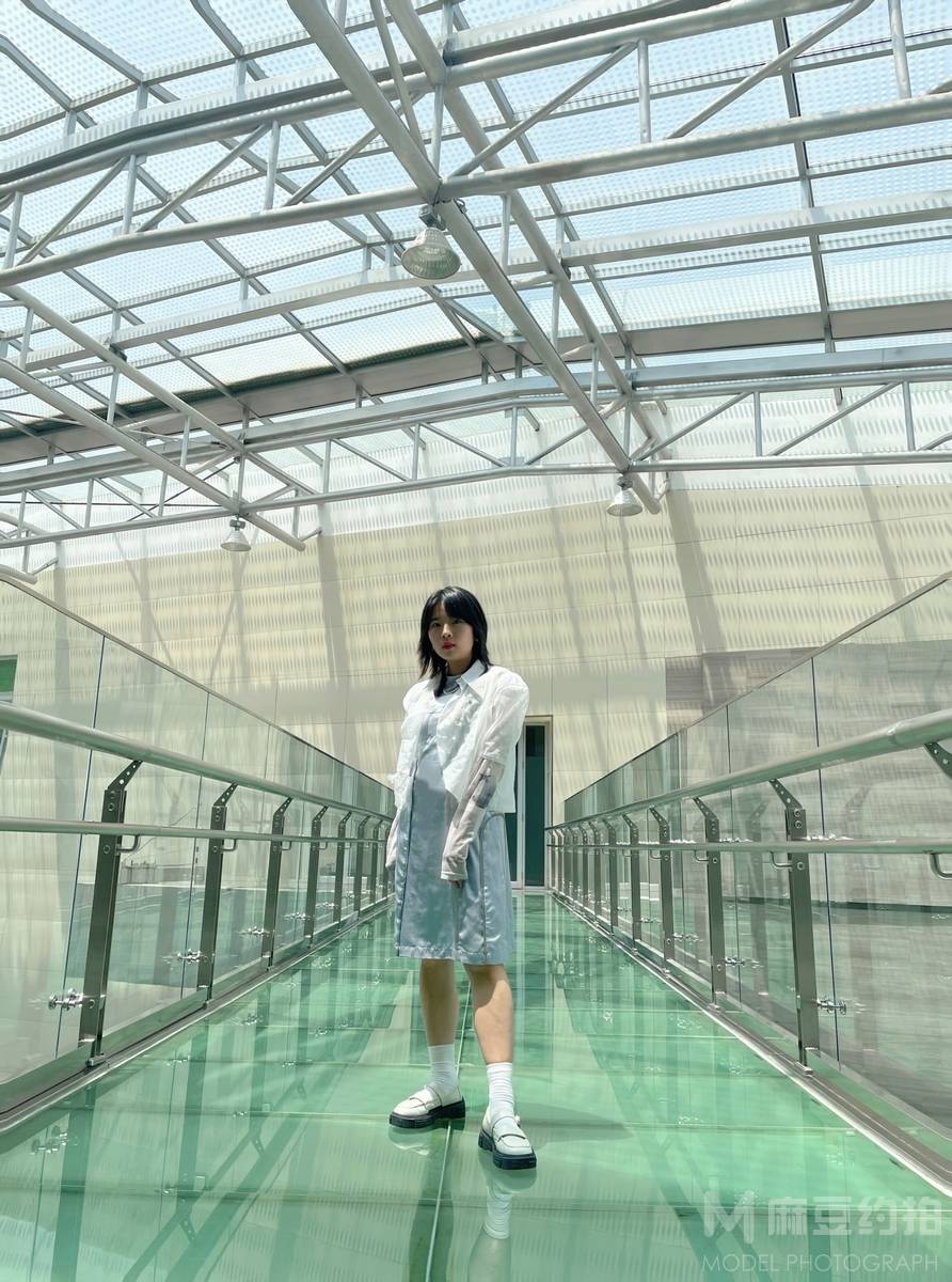 校园模特