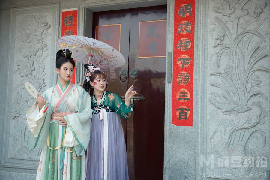 汉服模特
