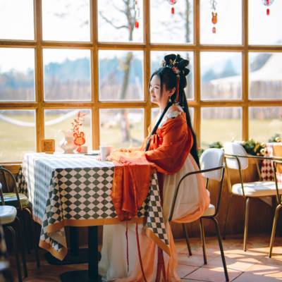 汉服模特