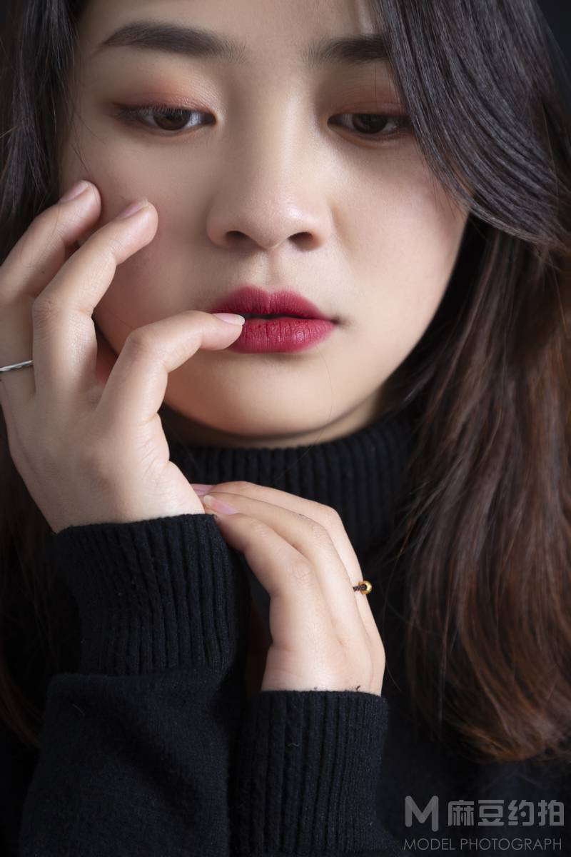 情绪模特