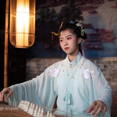 汉服模特