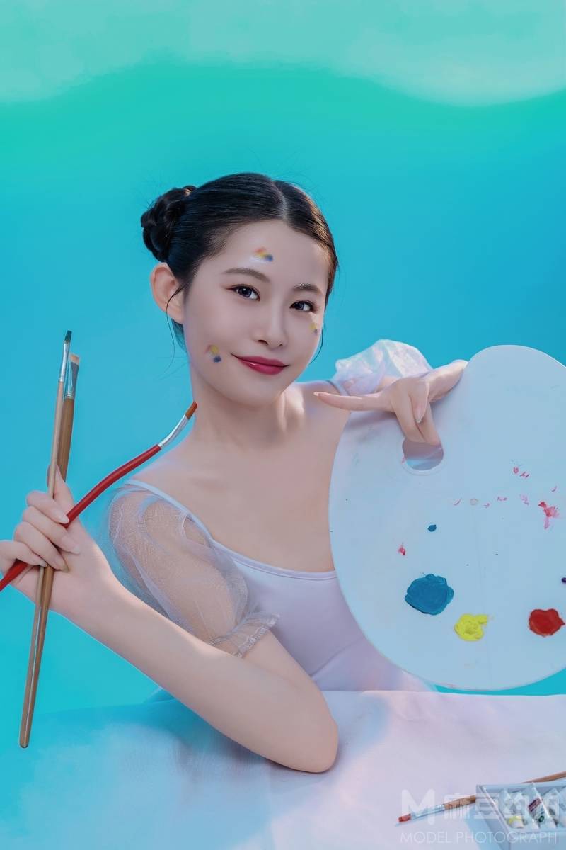 校园模特
