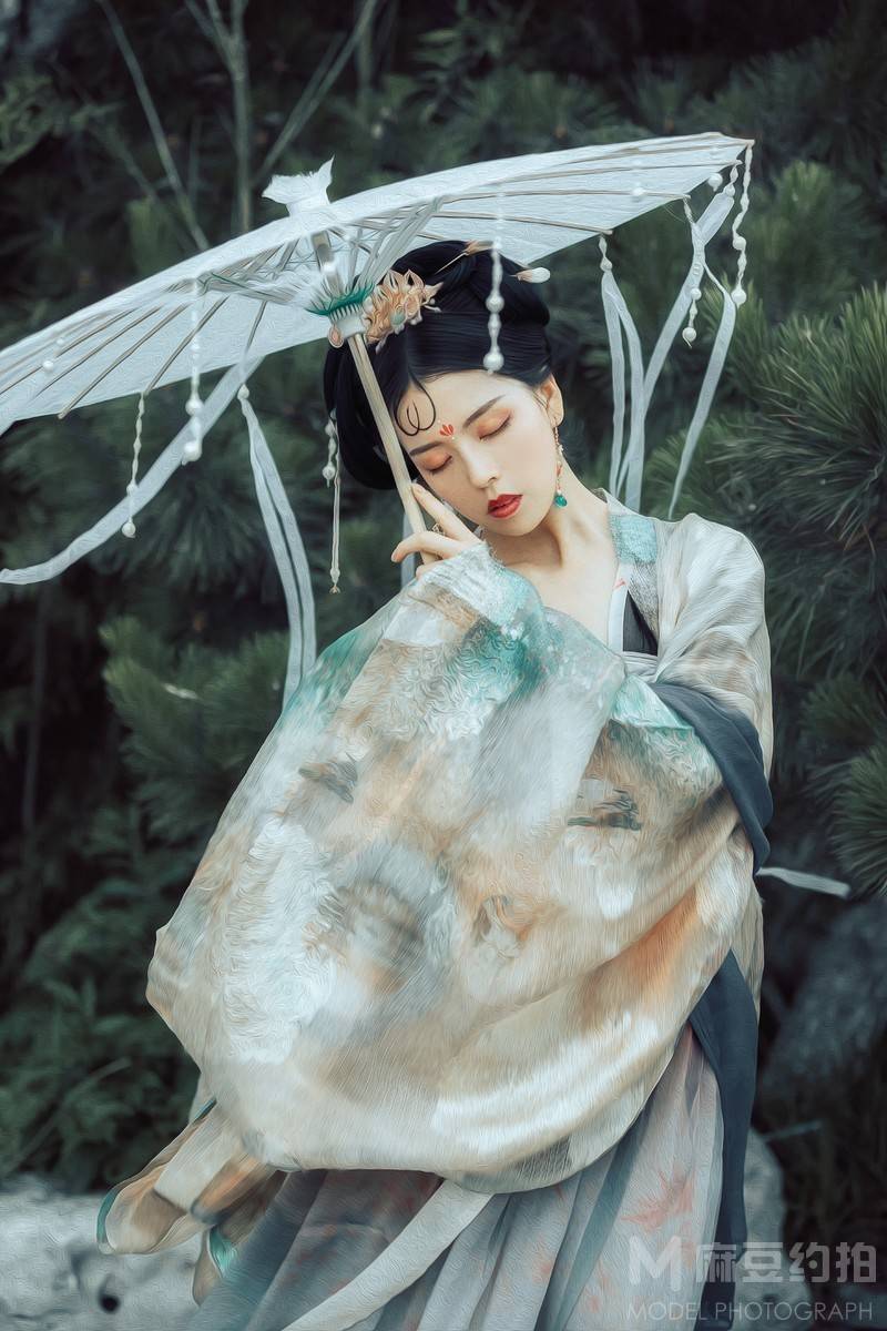 汉服模特