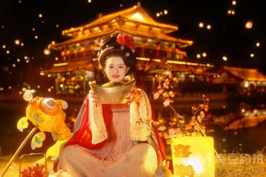 汉服模特