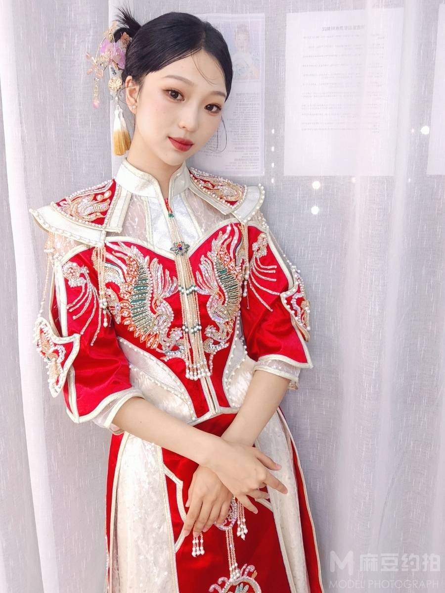 妆容模特