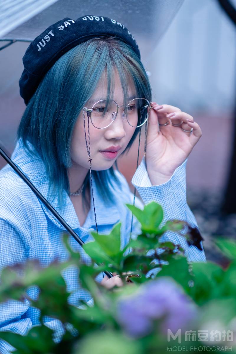 情绪模特