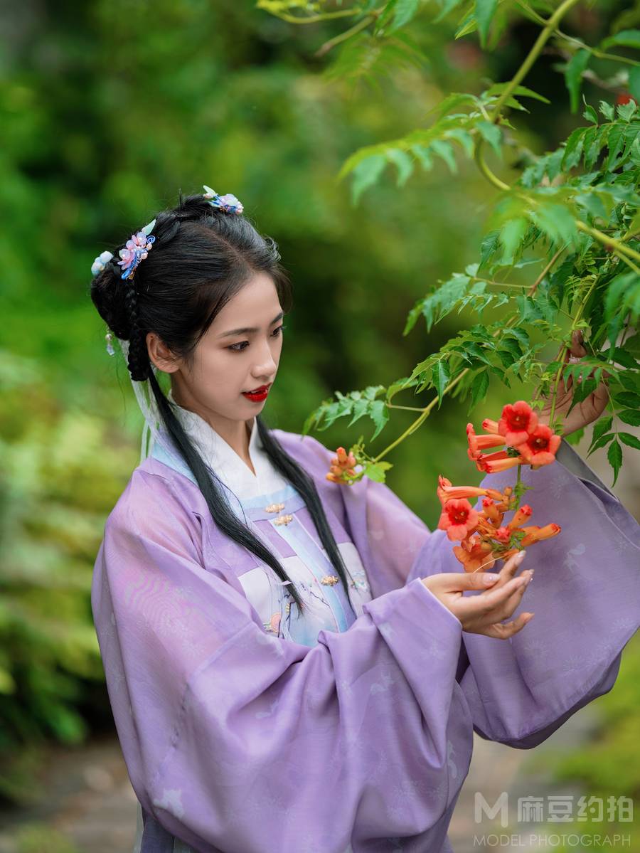 汉服模特