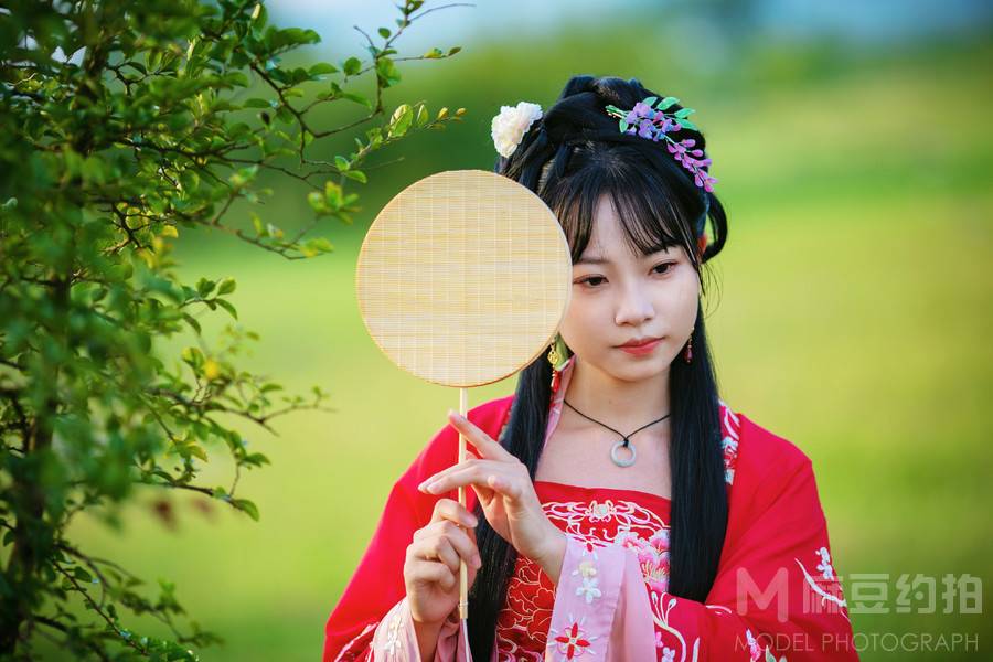 汉服模特