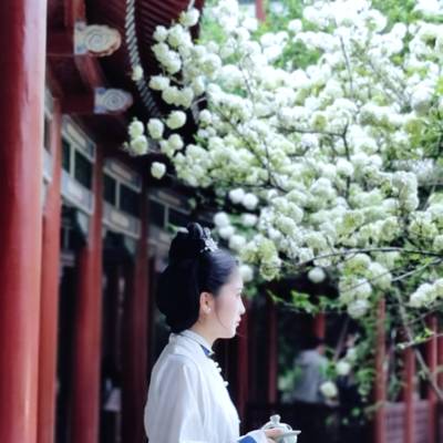 汉服模特