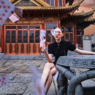 情绪模特