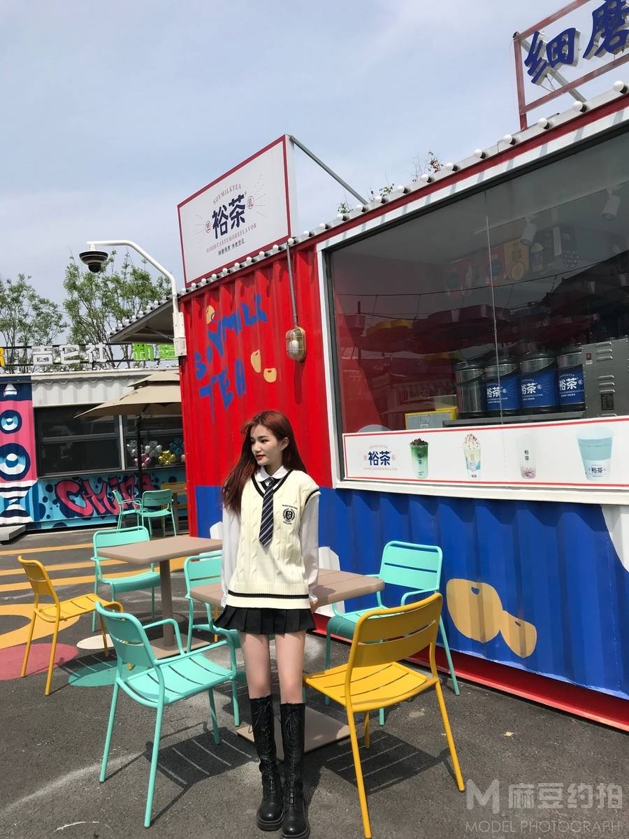 校园模特