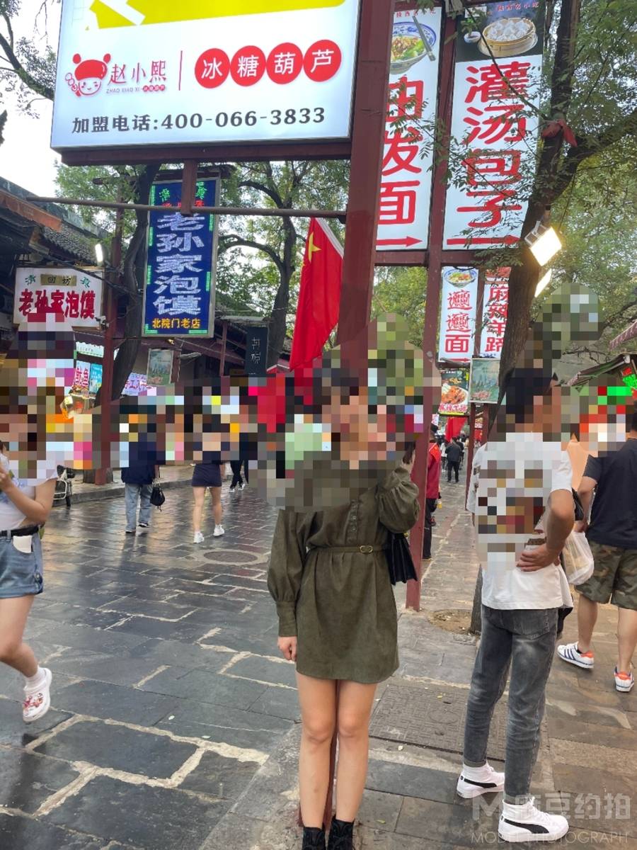 校园模特