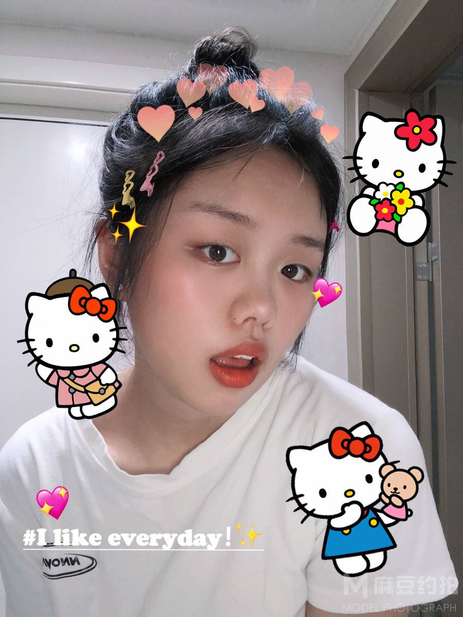 情绪模特