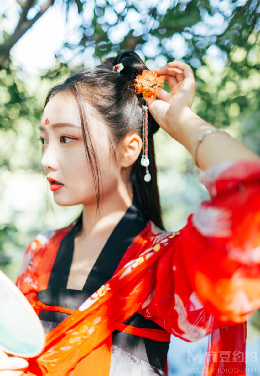 汉服模特