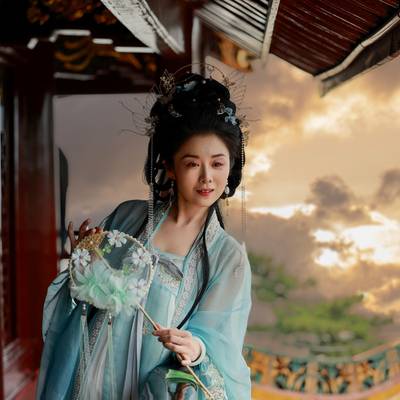 汉服模特